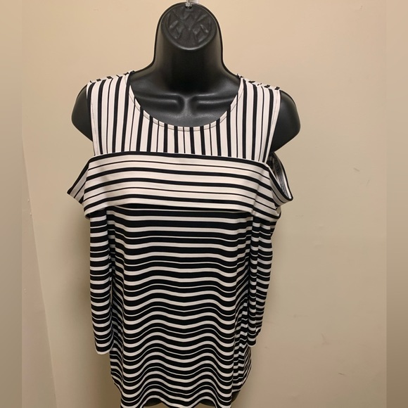 3020359 Red Striped Cold Shoulder Blouse